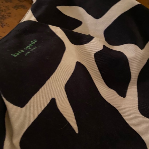 Kate Spade canvas giraffe 🦒 print bag - Picture 2 of 10